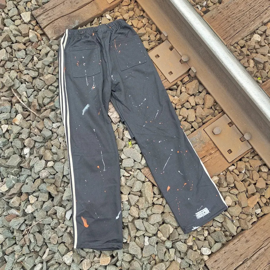 BOOTLEG SWEATPANTS